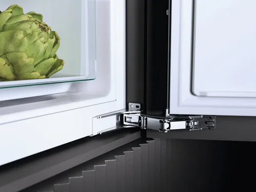 MIELE K 7328 D Einbaukühlschrank (11 von 11)