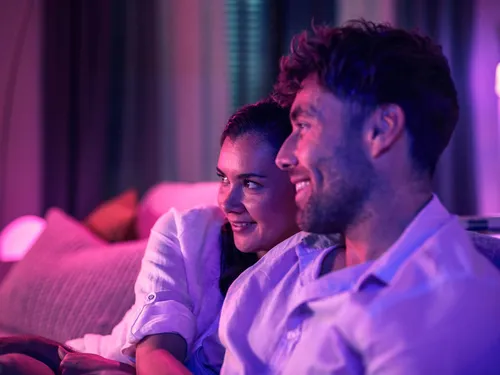 Philips Hue Play Gradient Lightstrip 55+ Zoll (3 von 11)
