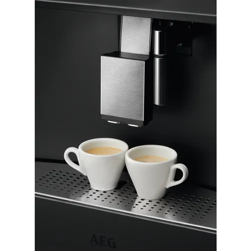 AEG KKK994500T Einbau Kaffeevollautomat Matt Black (4 von 8)