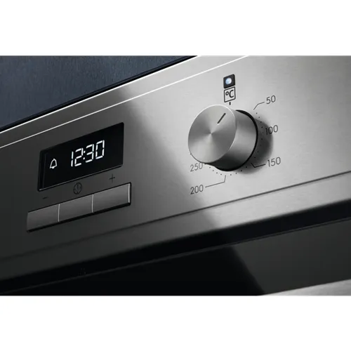 Electrolux EOF3H40X (5 von 10)
