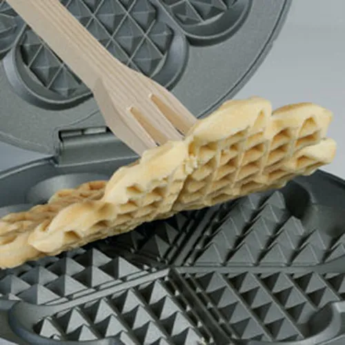 Cloer 1629 Waffeleisen für klassische Herzwaffeln (5 von 6)