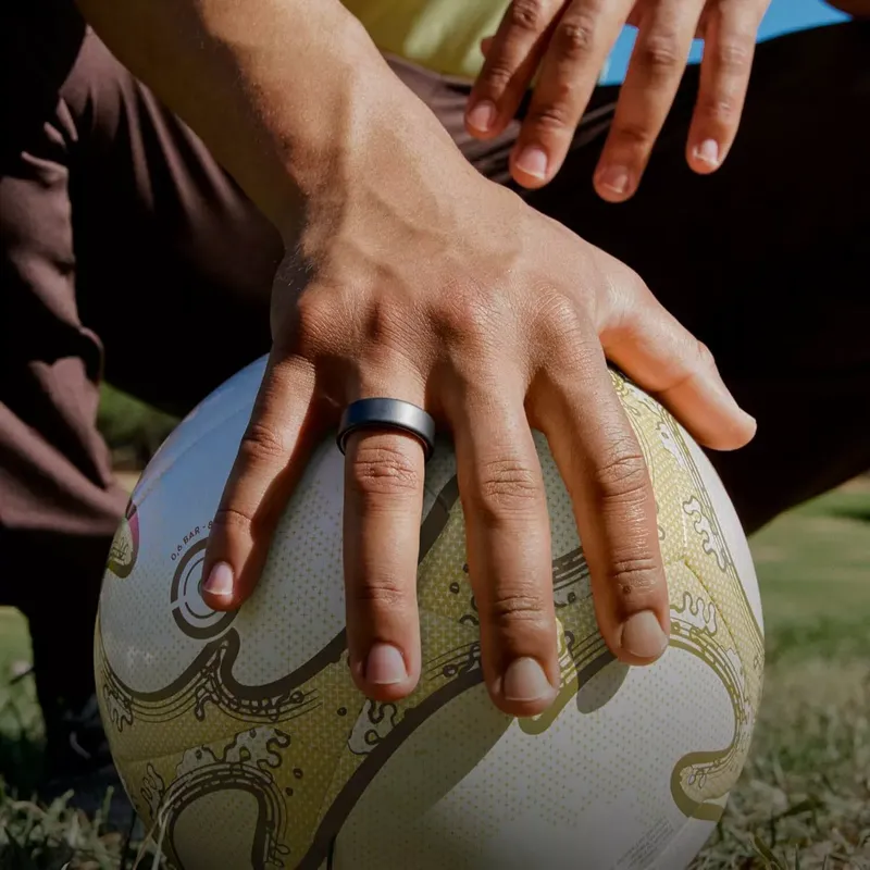 OURA Ring 4, Größe 8, Silver – Der intelligente Gesundheitsring (8 von 8)