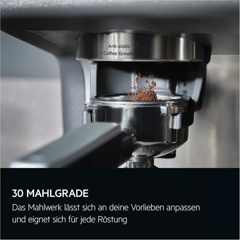 AEG Espresso Siebträgermaschine EC8-1-8BP Black Pearl (8 von 10)