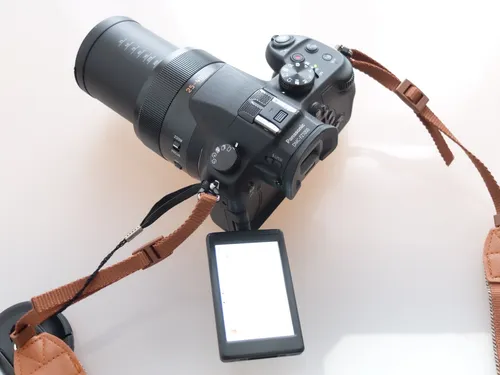 Panasonic LUMIX DMC-FZ1000 Digitalkamera von Panasonic