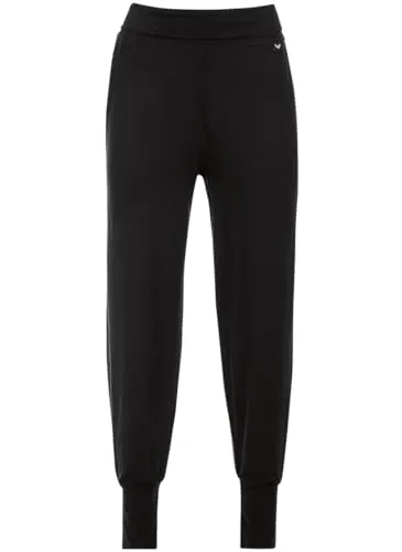 Trigema Damen Hose 542090, Schwarz - Legere Passform für jeden Anlass - Damen-Hosen mit breitem Umschlag und elastischen Bündchen, aus elastischem Single-Jersey für höchsten Tragekomfort und Bewegungsfreiheit.