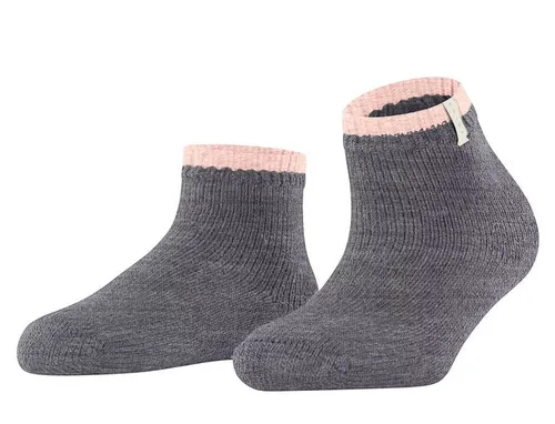 Falke Hausschuhe Cosyshoe Plush - Wärmende Damenhausschuhe in Hellgrau - Falke Hausschuhe aus weichem Materialmix mit Wolle und Alpaka, ideal für gemütliche Stunden zuhause. Der innenliegende Plüsch sorgt für extra Kuschelfaktor und perfekten Tragekomfort.