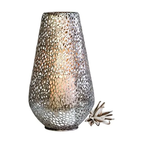 STIMMUNGSVOLLES BODENWINDLICHT Plata - Antiksilber Kerzenhalter - Elegantes Windlicht aus Metall, 46 cm hoch, das durch sein filigranes Design eine stimmungsvolle Atmosphäre schafft. Perfekt für gemütliche Abende!