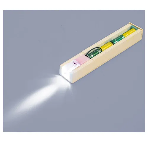 matches21 HOME & HOBBY LED Taschenlampe Bausatz Kinder Holzbaukasten
