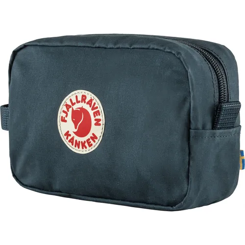 Fjällräven Kånken Gear Bag - 2 l Tasche in Blau - Wanderhosen und praktische Gear-Tasche in Blau mit 2 l Volumen, aus robustem, wachs-imprägniertem Material für Outdoor-Abenteuer.