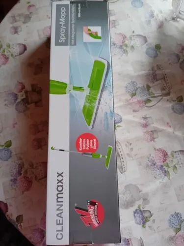CLEANmaxx Wischmopp Spraymopp 600ml – Ergonomischer Bodenwischer - Bodenwischer für müheloses Reinigen ohne Eimer. Mit 600ml Tank und Sprühfunktion ideal für empfindliche Böden wie Holz. Drehbarer Wischkopf für schwer erreichbare Stellen.