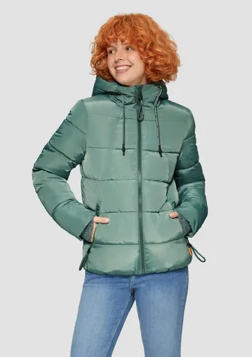 Q/S by s.Oliver Damen Funktionsjacke 2150002  - Moderne Funktionsjacke mit Stehkragen und fixierter Kapuze, ideal für aktive Frauen. Die Regular Fit Passform sorgt für optimalen Tragekomfort.