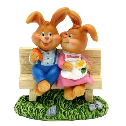 Dekohelden24 Dekohasen, Osterhase, Osterdeko, Keramikhasen, Osterfigur, Tischdeko Ostern, Porzellanhasen, Osterhasendeko, Hasenfiguren küssend auf Bank, Lieferumfang: 1 Stück, L/B/H 8,5 x 5 x 9,5 cm.