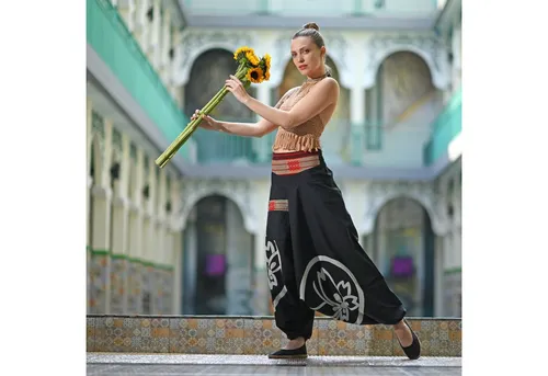 virblatt Haremshose Aladinhose Damen & Herren - Baumwoll Sommerhose mit Reißverschluss - Stoffhosen aus 100% atmungsaktiver Baumwolle, ideal für den Sommer. Mit praktischer Tasche und einzigartigen ethnischen Stickereien für einen besonderen Look.