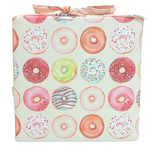 Emi&Sam SITZKISSEN Sitzerhöhung für Kinder – Tragbares Stuhlkissen für Hochstuhl und Kinderstuhl (6. Donuts) - Praktische 8 cm Sitzerhöhung für Kinder – ideal für Esstisch und unterwegs. Rutschfest, sicher und pflegeleicht mit abnehmbaren Bezug. Perfekt für zu Hause, im Restaurant oder auf Reisen.