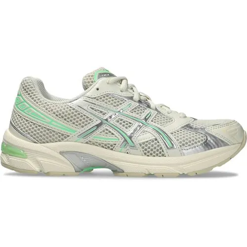 ASICS SportStyle GEL-1130 Sneaker beige 39 EU - Sportliche Sneaker mit GEL-Dämpfung für hohen Komfort, ideal für aktive Tage. Fällt klein aus, bitte eine Größe größer bestellen.