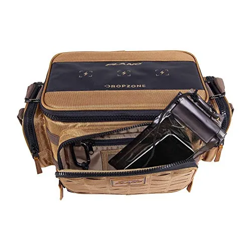 Plano Plabg360 Weiche Angelaufbewahrung, Hellbraun – Schwarz, 3600 - Robuste Angelaufbewahrung für Profis: Die Plano Guide Series 3600 Tasche bietet durchdachte Organisation mit 5 Aufbewahrungsmöglichkeiten und wasserdichten Fächern. Ideal für den Einsatz auf dem Wasser, mit rutschfestem Fußpolster für Stabilität.