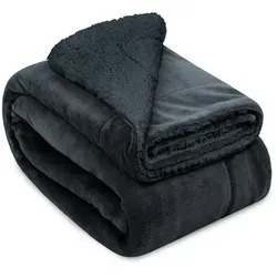Beautissu Alina Sherpa Decke 220x240cm Anthrazit - Wohndecke aus 100% Polyester, besonders flauschig und atmungsaktiv – ideal für kalte Tage. Waschbar bei 30°C und schnell trocknend, bietet sie höchsten Komfort und Stil.