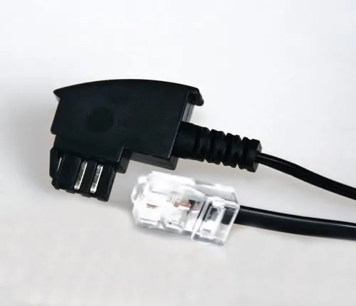 2m TAE-F Kabel RJ45 8P2C Stecker DSL Box Router All-IP 2-pol kurz 2,0m VDSL
