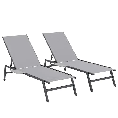 Outsunny 2er Set Sonnenliege Gartenliege mit 5-Fach höhenverstellbarer Rückenlehne Seitentisch 2 Räder, rutschfeste Füße Outdoor Liegestuhl bis 120kg Gartenmöbel Strandliege für Pool, Strand Grau