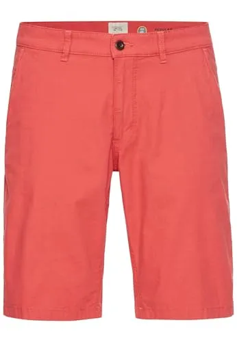 camel active Herren Chinoshorts aus Baumwolle mit Stretch in Rot - Bequeme Chino-Shorts aus Baumwolle mit Stretch, ideal für warme Tage. Zwei Seitentaschen und ein stylisches Logo-Patch sorgen für Funktionalität und modischen Look.