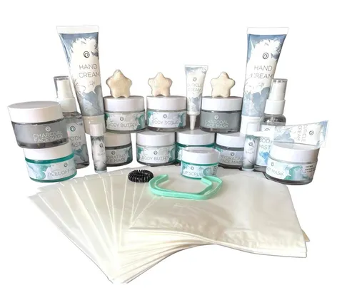 TRADIERO Adventkalender DIY – 24 exklusive Spa- und Pflegeprodukte - Adventskalender für Selbstgestalter mit 24 hochwertigen Pflegeprodukten für Gesicht und Körper. Perfekt für eine entspannende Vorweihnachtszeit und individuelle Gestaltung.