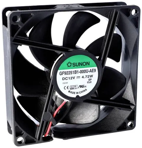 SUN GE92252B3-0 Axiallüfter 92x92x25mm 24V - Hochwertiger Axial-Lüfter mit Kugellager, ideal für Computer-Kühlung. Mit einer Luftfördermenge von 110,4 m³/h sorgt er für effiziente Wärmeableitung und lange Lebensdauer.