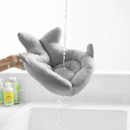 Skip Hop Babybadewanne Moby, gepolsterte Waschbecken-Badewanne in Grau