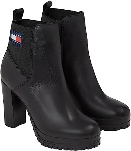 Tommy Jeans Damen TJW New ESS HIGH Heel Boot - Niedrige Stiefel in Schwarz mit elastischen Seitenteilen und coolem Tommy Jeans Branding, perfekt für stilvolle Outdoor-Abenteuer.