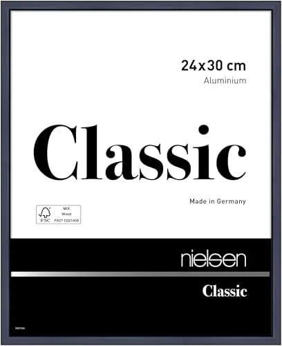 nielsen Bilderrahmen, 24 x 30 cm, Aluminium, Blau glanz - Eleganter Aluminium-Bilderrahmen für Hoch- und Querformat. Mit Echtglas und stabiler MDF-Rückwand für einfache Montage. Made in Germany und FSC-zertifiziert für nachhaltige Qualität.