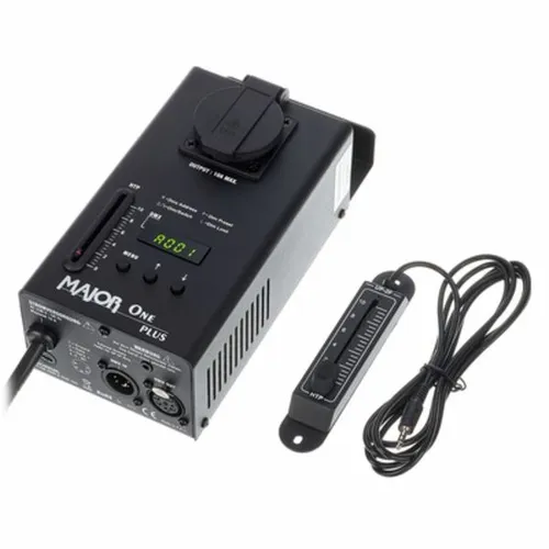 Major ONE PLUS 1-Kanal-Dimmer DMX - Kompakte Lösung für Dimm- und Schaltaufgaben - Dimmer für ohmsche Verbraucher bis 2kW, ideal für dezentrale Anwendungen. Einfache Bedienung und Fernbedienung bieten Flexibilität und Komfort.