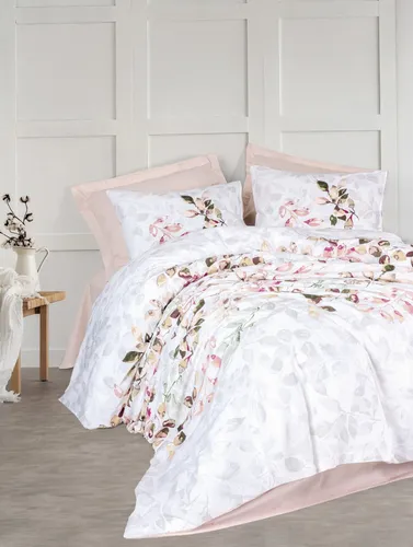 L'Essentiel Brice Bettbezug-Set Super King – Beige, 100% Baumwolle Ranforce, 260 x 220 cm - Verwandeln Sie Ihr Schlafzimmer mit dem eleganten L'Essentiel Brice Bettbezug-Set. Hergestellt aus 100% Baumwolle Ranforce, bietet es luxuriösen Komfort und ist pflegeleicht. Ideal für einen stilvollen Schlafbereich.