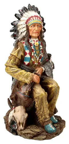Indianer Figur - Häuptling sitzend mit Friedenspfeife - Sammlerfigur, handbemalt, Höhe: 45 cm - eine beeindruckende Deko für Wildwest-Fans und Sammler, die das kulturelle Erbe schätzen.