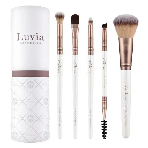 Luvia-Cosmetics Pinselset Prime Vegan Daily Selection - Veganer Pinselset für makellose Make-up-Looks mit 5 hochwertigen Pinseln, handgefertigt aus tierversuchsfreiem Nurai-Haar, inklusive edler Satin-Tasche.
