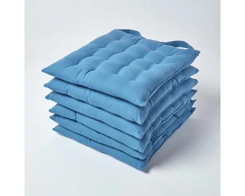 Homescapes Stuhlkissen Set 40x40 cm blau – Waschbare Sitzpolster für Innen & Außen - 6er Set Stuhlkissen 40x40 cm in Blau mit 100 % Baumwollbezug. Ideal für Esszimmer-, Küchen- und Gartenstühle. Waschbar, langlebig und mit praktischem Knopfverschluss für sicheren Halt.