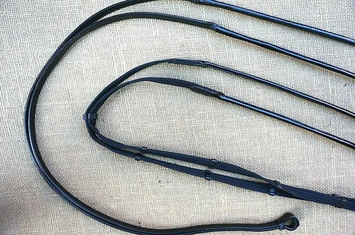 Zügel Trensen und Kandarenzügel als Set schwarz rundgenäht mit Schnallen
