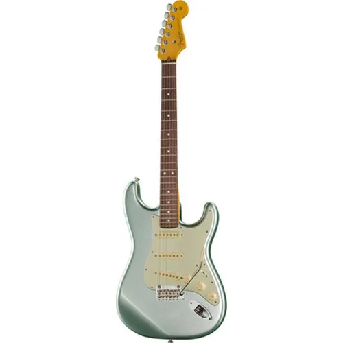 Fender AM Pro II Strat MYST SFG - E-Gitarre in Mystic Surf Green - Gitarren; ST-Style E-Gitarre mit V-Mod II Tonabnehmern für erstklassigen Klang und 2-Point Synchronized Tremolo für kreative Spielmöglichkeiten.