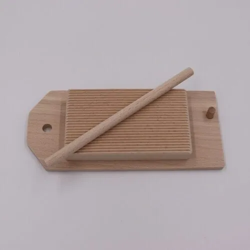 Gnocchibrett Garganellibrett mit Basis aus Buchenholz mit Ausrollstab