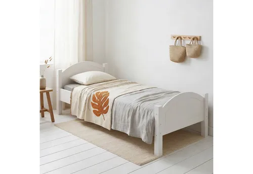 IDIMEX Massivholzbett FLIMS – Zeitloses Bettgestell aus Kiefernholz - Kategorie: Betten. Das Massivholzbett FLIMS aus Kiefernholz bietet Stabilität und natürlichen Charme, perfekt für Kinder- oder Schlafzimmer. In verschiedenen Farben und Größen erhältlich.
