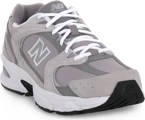 New Balance Sneaker 530 in Grau, Größe 43 - Sneaker für Herren in trendigem Grau, vereinen Stil und Komfort für jeden Tag. Jetzt versandkostenfrei auf Spartoo.de bestellen!