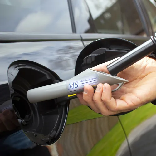 Diesel Trichter - Einfüller für Fehlbetankungsschutz - Praktisches Zubehör für Diesel-Fahrzeuge, ermöglicht einfaches Entsperren des Fehlbetankungsschutzes und sorgt für eine sichere Betankung.