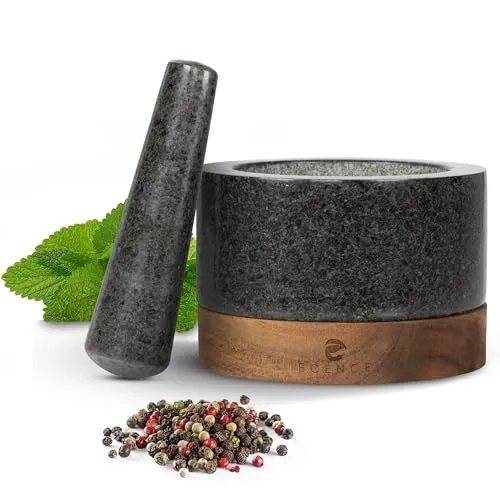 ECENCE Mörser mit Stößel aus Granit & Akazienholz Ø11cm - Perfektes Mahlergebnis für Kräuter & Gewürze - Mörser & Stößel Set: Massiver Granitmörser mit langem Stößel für müheloses Zerkleinern von Kräutern und Gewürzen. Der Akazienholz-Untersetzer schützt Ihre Arbeitsplatte und sorgt für einen sicheren Stand.