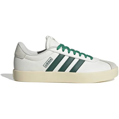 ADIDAS Herren Freizeitschuhe VL Court 3.0 - Bequeme Wildleder-Sneaker - Sneaker aus weichem Wildleder mit legendären 3-Streifen, ideal für den Skatepark und die Stadt. Vulkanisierte Gummiaußensohle und komfortable Dämpfung für ganztägigen Tragekomfort.