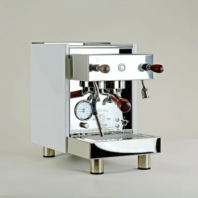 Bezzera Crema PM Weiss: Hochwertige Espresso-Maschine