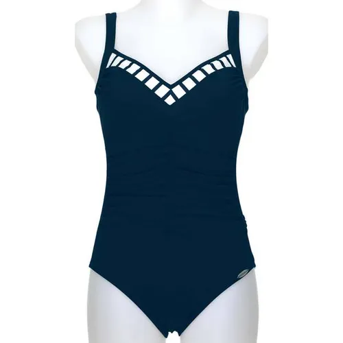 SUNFLAIR Damen Badeanzug mit Softschalen - Badeanzüge mit eingearbeiteten Softschalen und tiefem Rückenausschnitt für optimalen Komfort und Stil. Entdecke hochwertige Sportartikel und trendige Sportbekleidung für Damen in unserem Online Shop.