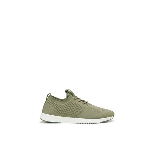 Sneaker MARC O'POLO aus recyceltem Polyester, Herren Gr. 46, oak ash - Stylische und umweltfreundliche Strick-Sneaker aus recyceltem Polyester mit Memory Foam Innensohle. Perfekt für lässige Outfits und angenehm leicht dank innovativer EVA-Laufsohle.