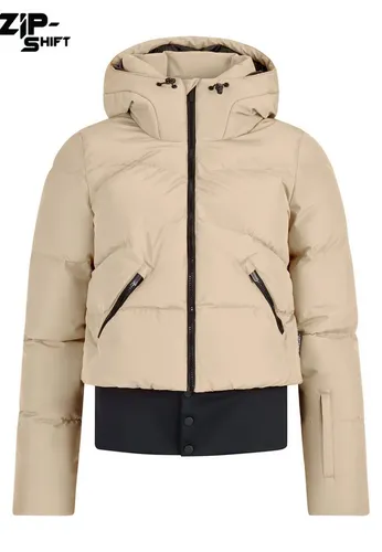 Protest Preppy Zip-shift Jacke Beige M Damen - Die PRTPreppy Snowjacket mit ZIP-SHIFT ist ideal für actionreiche Tage auf der Piste. Sie bietet wasserabweisenden Schutz und Atmungsaktivität, gefertigt aus recycelten Materialien für ein besseres Umweltbewusstsein.