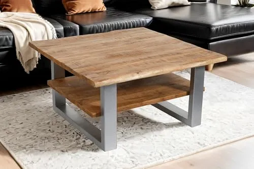 SAM Couchtisch 90x90 cm Patrick, Sofatisch/Beistelltisch mit Ablage, Mangoholz massiv, raue & naturbelassene Oberfläche lackiert, U-Metallgestell Silber, echte Baumkante