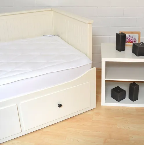 Matratzenauflage Doubleface Wendeunterbett KiNZLER - Matratzenauflagen: Praktische 2-in-1 Wendeunterbett mit wärmender und feuchtigkeitsregulierender Funktion für ganzjährigen Komfort. Schützt Ihre Matratze zuverlässig und ist OEKO-TEX® zertifiziert.