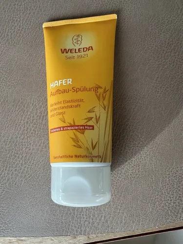 Holle 3x Apfel & Banane mit Aprikose 190g - Gesunde Fruchtpürees für Kinder, reich an Vitaminen und ohne Zusatzstoffe – ideal für eine ausgewogene Ernährung.