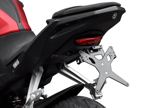ZIEGER Kennzeichenhalter X-Line für Yamaha MT-125 (2014-2019) schwarz - Motorradzubehör, eleganter und robuster Kennzeichenhalter in Schwarz, inklusive Montagematerial für einfache Installation.